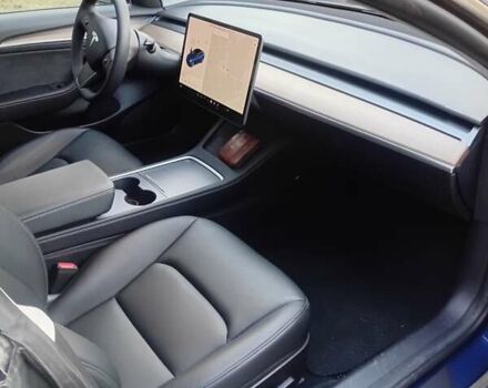 Тесла Модель 3 2021 в Ирпене на Automoto.ua Синий Тесла Модель 3, объемом двигателя 0 л и пробегом 21 тыс. км за 18500 $, фото 2 на Automoto.ua