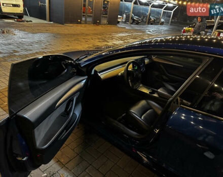 Синий Тесла Модель 3, объемом двигателя 0 л и пробегом 76 тыс. км за 19000 $, фото 7 на Automoto.ua