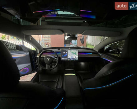 Синий Тесла Модель 3, объемом двигателя 0 л и пробегом 95 тыс. км за 18300 $, фото 9 на Automoto.ua