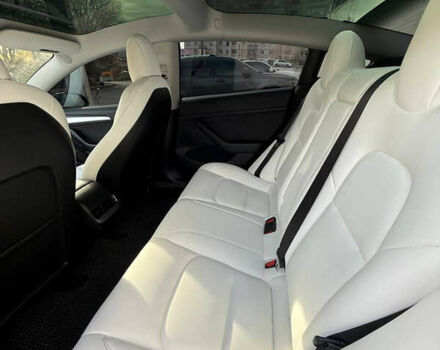 Синий Тесла Модель 3, объемом двигателя 0 л и пробегом 65 тыс. км за 21100 $, фото 8 на Automoto.ua