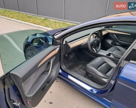 Синий Тесла Модель 3, объемом двигателя 0 л и пробегом 67 тыс. км за 21500 $, фото 10 на Automoto.ua