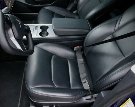 Синій Тесла Модель 3, об'ємом двигуна 0 л та пробігом 74 тис. км за 25700 $, фото 5 на Automoto.ua