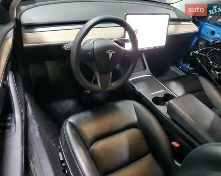 Синий Тесла Модель 3, объемом двигателя 0 л и пробегом 60 тыс. км за 15000 $, фото 11 на Automoto.ua