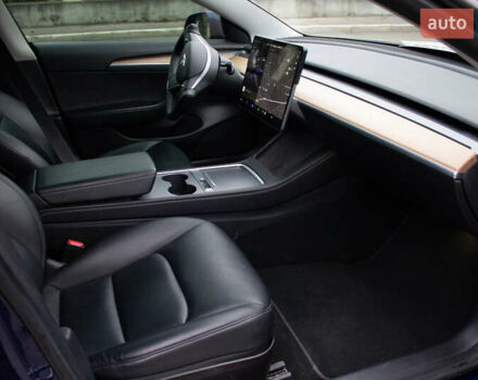 Синій Тесла Модель 3, об'ємом двигуна 0 л та пробігом 74 тис. км за 25700 $, фото 7 на Automoto.ua