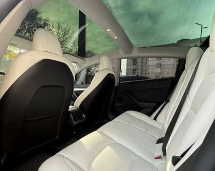 Синий Тесла Модель 3, объемом двигателя 0 л и пробегом 65 тыс. км за 21100 $, фото 5 на Automoto.ua