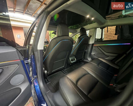 Синий Тесла Модель 3, объемом двигателя 0 л и пробегом 95 тыс. км за 18300 $, фото 10 на Automoto.ua