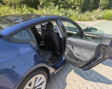 Синій Тесла Модель 3, об'ємом двигуна 0 л та пробігом 53 тис. км за 11386 $, фото 10 на Automoto.ua