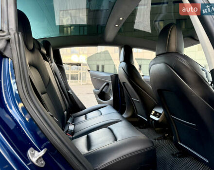 Синий Тесла Модель 3, объемом двигателя 0 л и пробегом 76 тыс. км за 19500 $, фото 18 на Automoto.ua