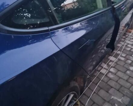 Синий Тесла Модель 3, объемом двигателя 0 л и пробегом 83 тыс. км за 9900 $, фото 1 на Automoto.ua