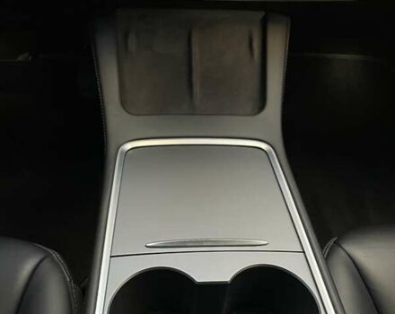 Синій Тесла Модель 3, об'ємом двигуна 0 л та пробігом 82 тис. км за 21500 $, фото 30 на Automoto.ua