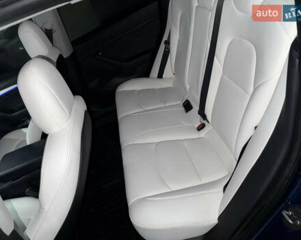 Синий Тесла Модель 3, объемом двигателя 0 л и пробегом 54 тыс. км за 22500 $, фото 4 на Automoto.ua