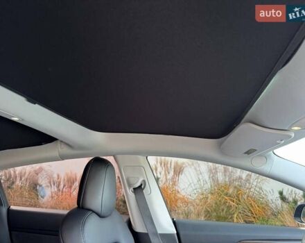 Тесла Модель 3 2021 у Луцьку на Automoto.ua Синій Тесла Модель 3, об'ємом двигуна 0 л та пробігом 59 тис. км за 19000 $, фото 12 на Automoto.ua