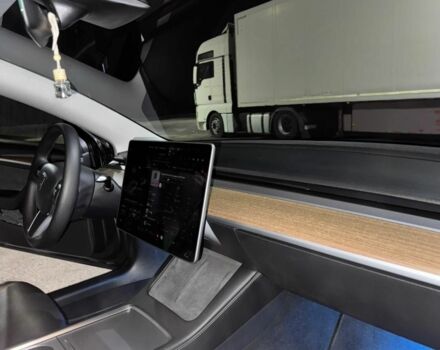 Синій Тесла Модель 3, об'ємом двигуна 0 л та пробігом 68 тис. км за 22500 $, фото 10 на Automoto.ua