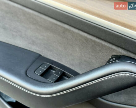 Синий Тесла Модель 3, объемом двигателя 0 л и пробегом 76 тыс. км за 19500 $, фото 24 на Automoto.ua