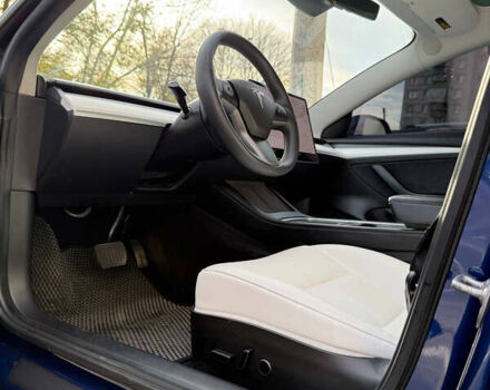 Синий Тесла Модель 3, объемом двигателя 0 л и пробегом 65 тыс. км за 21100 $, фото 21 на Automoto.ua