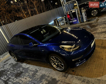 Синий Тесла Модель 3, объемом двигателя 0 л и пробегом 76 тыс. км за 19000 $, фото 3 на Automoto.ua