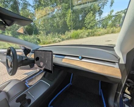 Синій Тесла Модель 3, об'ємом двигуна 0 л та пробігом 53 тис. км за 11386 $, фото 22 на Automoto.ua
