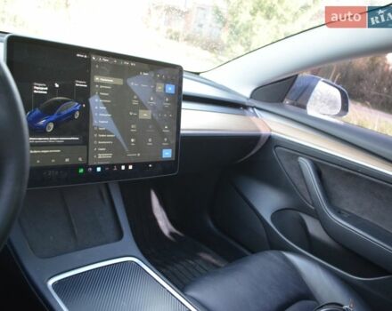 Синій Тесла Модель 3, об'ємом двигуна 0 л та пробігом 130 тис. км за 16700 $, фото 15 на Automoto.ua