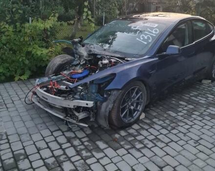 Синий Тесла Модель 3, объемом двигателя 0 л и пробегом 83 тыс. км за 9900 $, фото 7 на Automoto.ua
