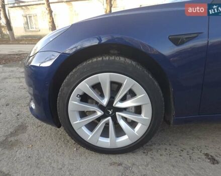 Синий Тесла Модель 3, объемом двигателя 0 л и пробегом 64 тыс. км за 24600 $, фото 21 на Automoto.ua