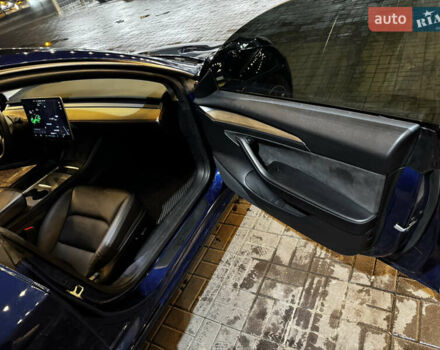 Синий Тесла Модель 3, объемом двигателя 0 л и пробегом 76 тыс. км за 19000 $, фото 14 на Automoto.ua