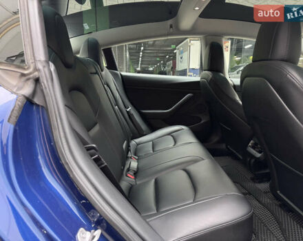 Синий Тесла Модель 3, объемом двигателя 0 л и пробегом 37 тыс. км за 22000 $, фото 27 на Automoto.ua