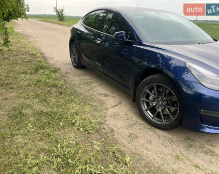 Синій Тесла Модель 3, об'ємом двигуна 0 л та пробігом 87 тис. км за 23000 $, фото 2 на Automoto.ua