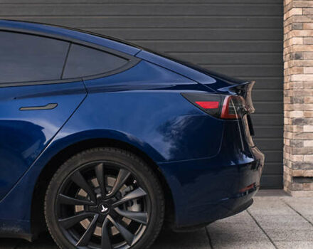 Синий Тесла Модель 3, объемом двигателя 0 л и пробегом 39 тыс. км за 20500 $, фото 5 на Automoto.ua