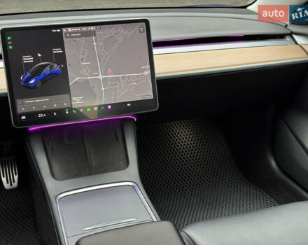 Синий Тесла Модель 3, объемом двигателя 0 л и пробегом 37 тыс. км за 22000 $, фото 19 на Automoto.ua