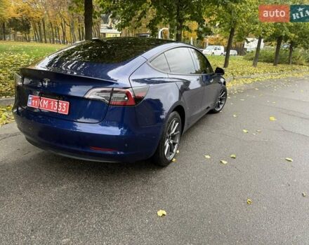 Тесла Модель 3 2022 у Умани на Automoto.ua Синій Тесла Модель 3, об'ємом двигуна 0 л та пробігом 53 тис. км за 19700 $, фото 17 на Automoto.ua