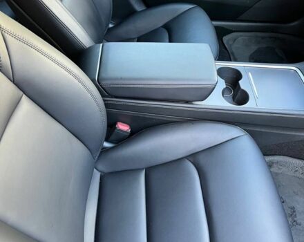 Синий Тесла Модель 3, объемом двигателя 0 л и пробегом 26 тыс. км за 23500 $, фото 4 на Automoto.ua