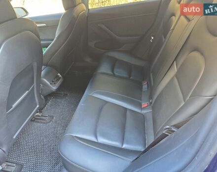 Синій Тесла Модель 3, об'ємом двигуна 0 л та пробігом 125 тис. км за 18000 $, фото 3 на Automoto.ua