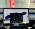 Синій Тесла Модель 3, об'ємом двигуна 0 л та пробігом 35 тис. км за 23999 $, фото 23 на Automoto.ua