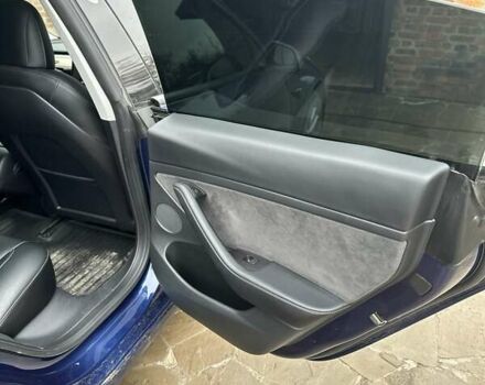 Синий Тесла Модель 3, объемом двигателя 0 л и пробегом 55 тыс. км за 21000 $, фото 10 на Automoto.ua