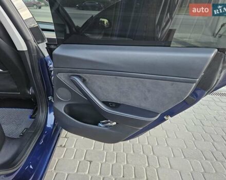 Синій Тесла Модель 3, об'ємом двигуна 0 л та пробігом 81 тис. км за 23000 $, фото 13 на Automoto.ua