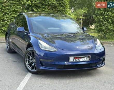 Синий Тесла Модель 3, объемом двигателя 0 л и пробегом 96 тыс. км за 19999 $, фото 1 на Automoto.ua