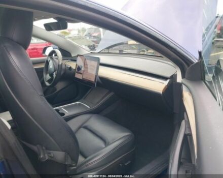 Синий Тесла Модель 3, объемом двигателя 0 л и пробегом 160 тыс. км за 12900 $, фото 6 на Automoto.ua