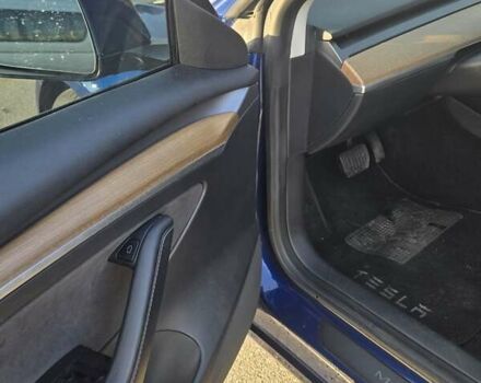 Синій Тесла Модель 3, об'ємом двигуна 0 л та пробігом 177 тис. км за 18700 $, фото 12 на Automoto.ua