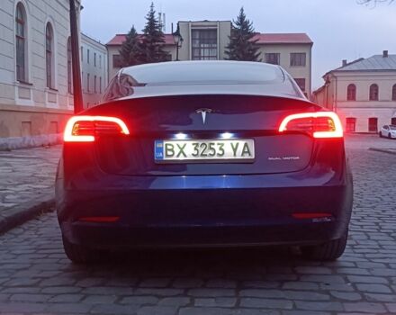 Синий Тесла Модель 3, объемом двигателя 0 л и пробегом 141 тыс. км за 19900 $, фото 2 на Automoto.ua