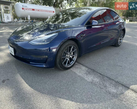 Синій Тесла Модель 3, об'ємом двигуна 0 л та пробігом 26 тис. км за 20222 $, фото 6 на Automoto.ua