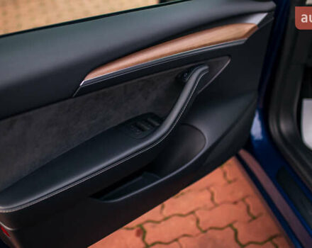 Синій Тесла Модель 3, об'ємом двигуна 0 л та пробігом 27 тис. км за 34999 $, фото 49 на Automoto.ua