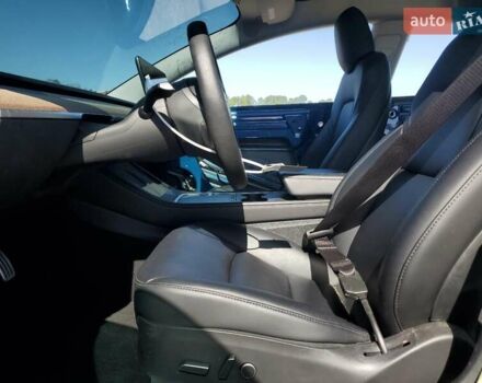 Синий Тесла Модель 3, объемом двигателя 0 л и пробегом 75 тыс. км за 15600 $, фото 6 на Automoto.ua