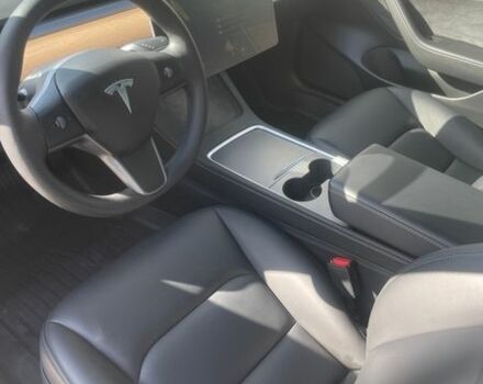 Синий Тесла Модель 3, объемом двигателя 0 л и пробегом 38 тыс. км за 21300 $, фото 15 на Automoto.ua