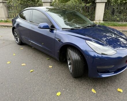 Тесла Модель 3 2022 у Умани на Automoto.ua Синій Тесла Модель 3, об'ємом двигуна 0 л та пробігом 53 тис. км за 19700 $, фото 2 на Automoto.ua