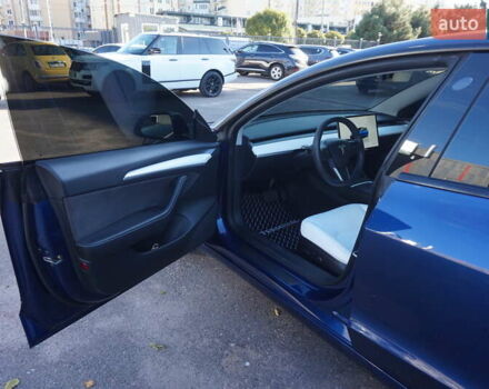 Синий Тесла Модель 3, объемом двигателя 0 л и пробегом 58 тыс. км за 22900 $, фото 16 на Automoto.ua
