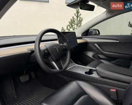 Синій Тесла Модель 3, об'ємом двигуна 0 л та пробігом 97 тис. км за 18700 $, фото 18 на Automoto.ua