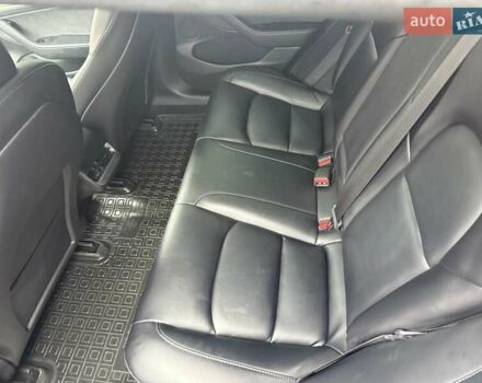 Тесла Модель 3 2022 у Умани на Automoto.ua Синій Тесла Модель 3, об'ємом двигуна 0 л та пробігом 53 тис. км за 19700 $, фото 30 на Automoto.ua