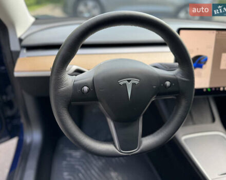 Синий Тесла Модель 3, объемом двигателя 0 л и пробегом 96 тыс. км за 19999 $, фото 32 на Automoto.ua
