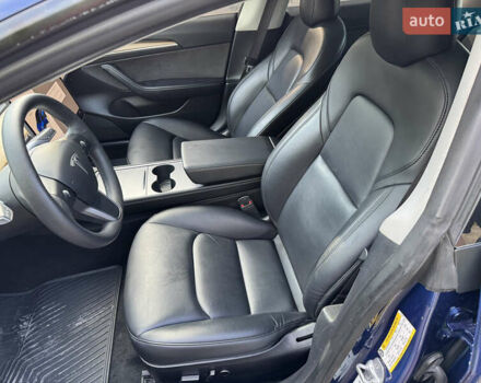 Синий Тесла Модель 3, объемом двигателя 0 л и пробегом 96 тыс. км за 19999 $, фото 29 на Automoto.ua