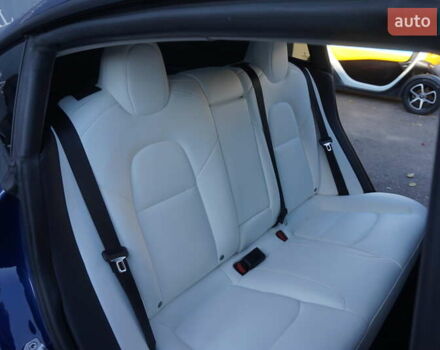 Синий Тесла Модель 3, объемом двигателя 0 л и пробегом 58 тыс. км за 22900 $, фото 28 на Automoto.ua